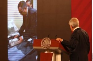 AMLO