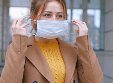 woman wearing face mask