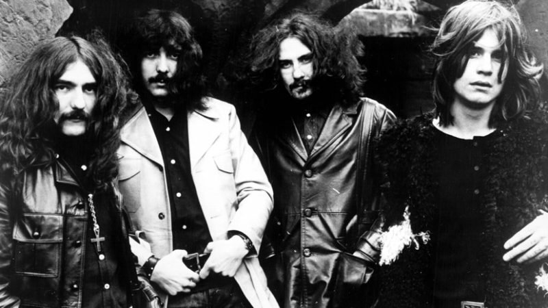 Black-Sabbath-1970-Paranoid