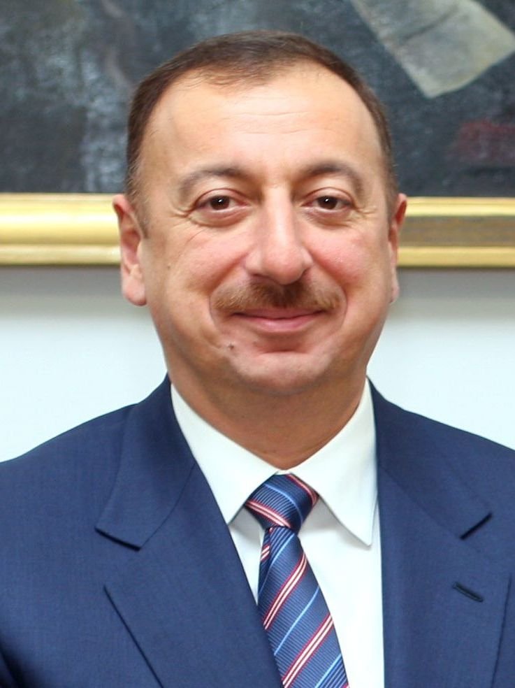 Ilham Aliyev Presidente de Azerbaiyán promete “autonomía cultural” a armenios