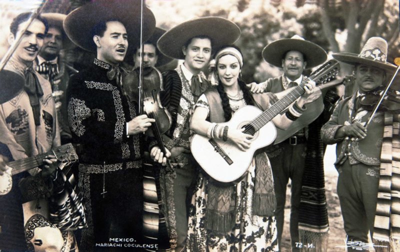 mariachis1