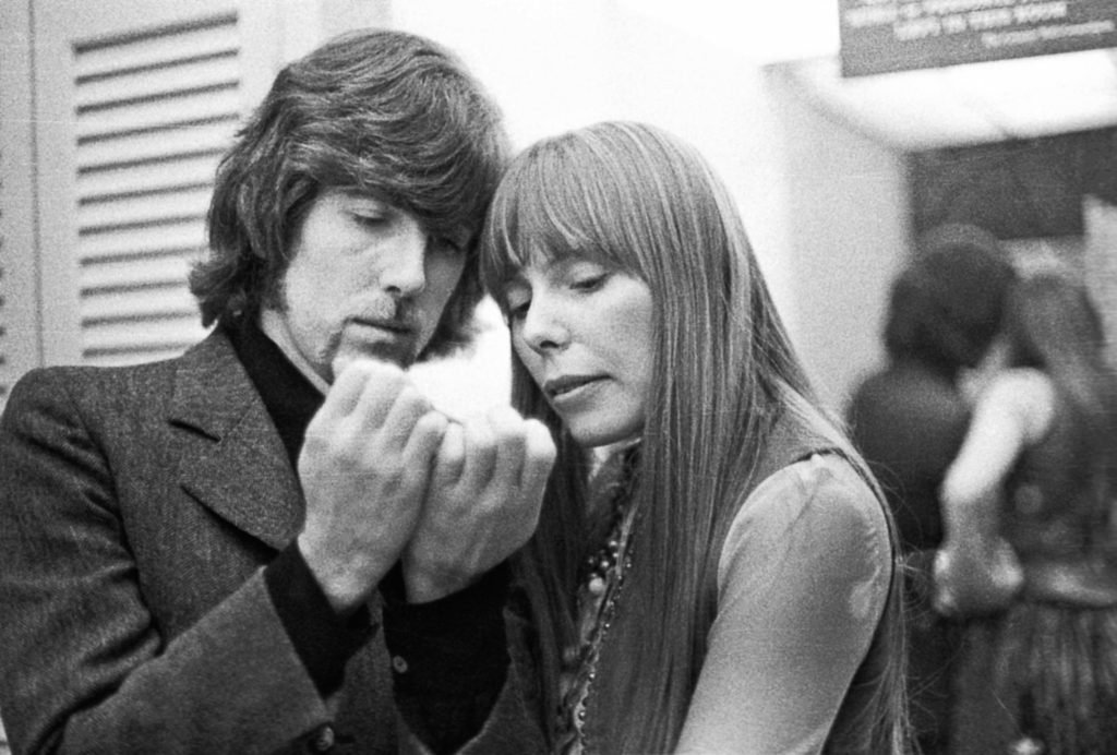 joni-mitchell-graham-nash