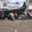 Ayuda Cruz Roja Mexicana a los afectados por las lluvias.