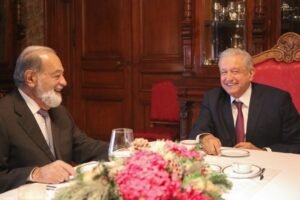 AMLO1 1