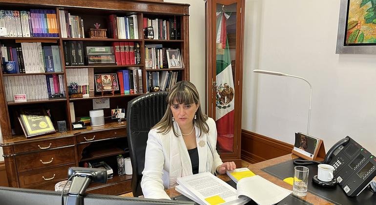 ministra1