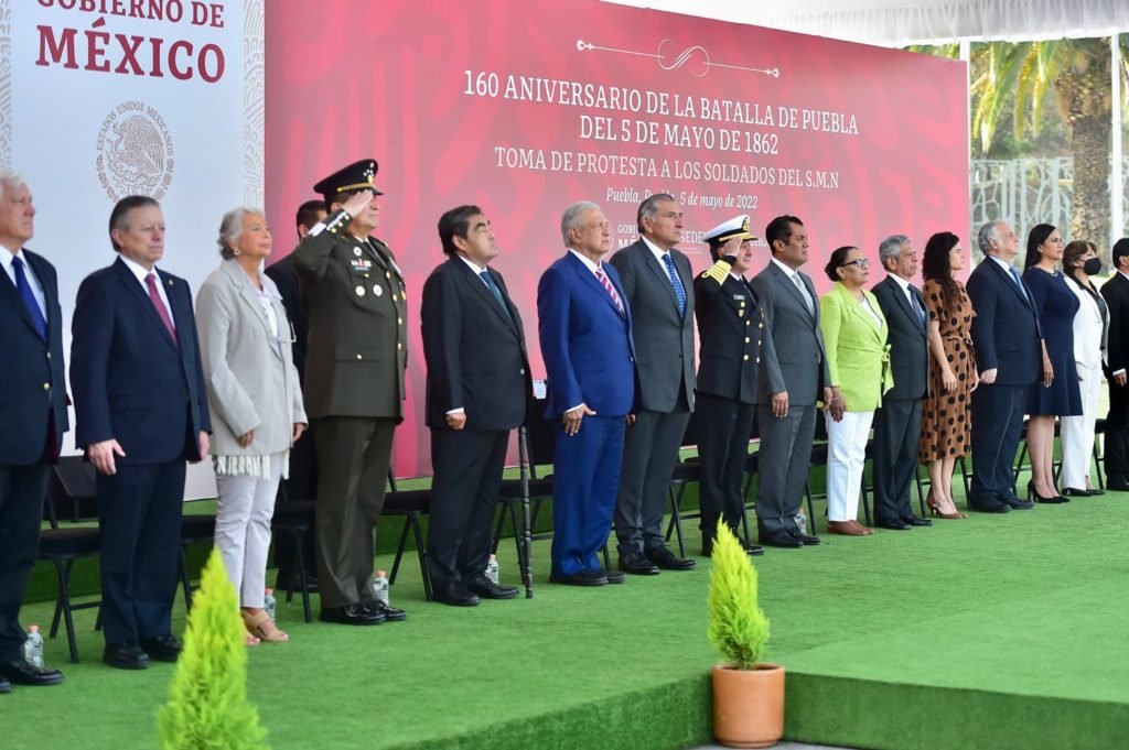 AMLO2