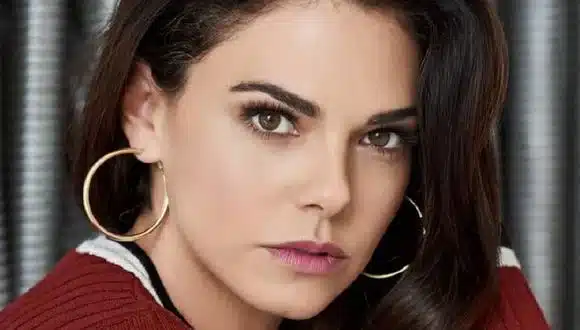 Livia-Brito-minas-de-pasion