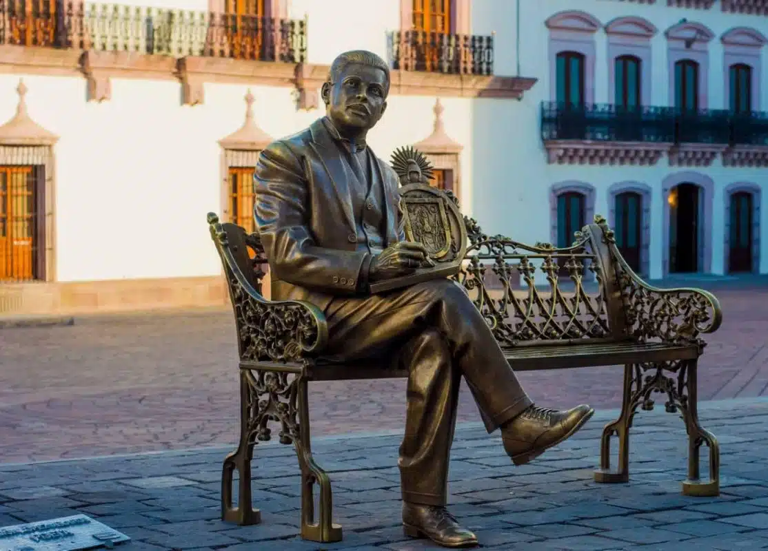 Ramón López Velarde 