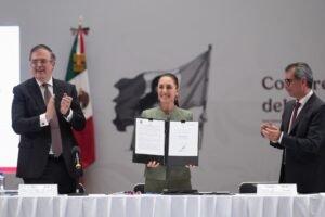 sheinbaum acuerdo tiendas autoservicio departamentales