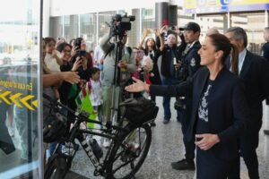 llega la presidenta claudia sheinbaum a canada para la cumbre del g7 2 1024x683 1