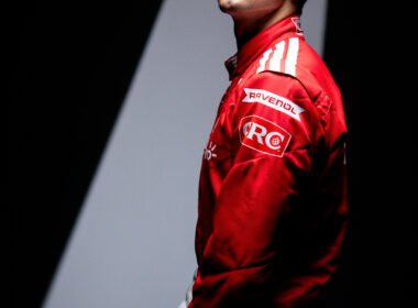 a79f7936 4c5e 5100 5402 a61e15c380e3