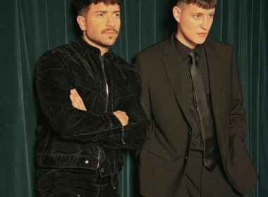 ffbd8fad 9db8 54a9 4d83 bd173d442408