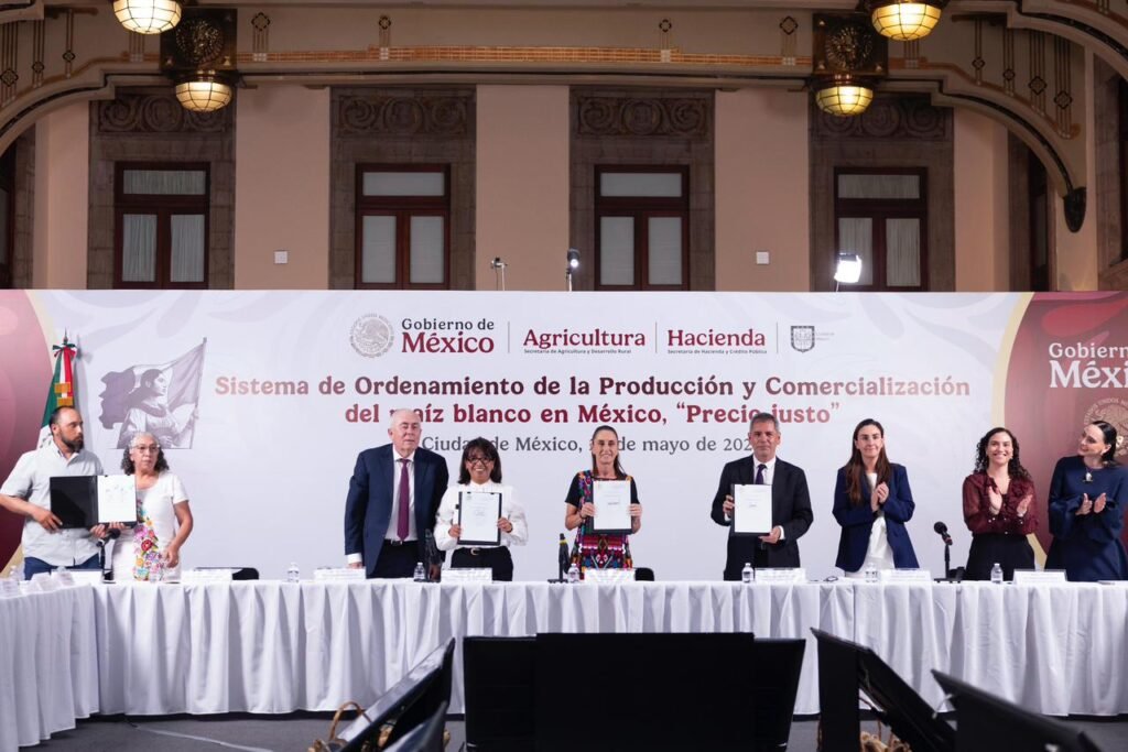 200526 CSP FIRMA ACUERDO PARA LA CREACION DEL SISTEMA DE ORDENAMIENTO DE LA PRODUCCION Y COMERCIALIZACION DEL MAIZ BLANCO PRECIO JUSTO 2