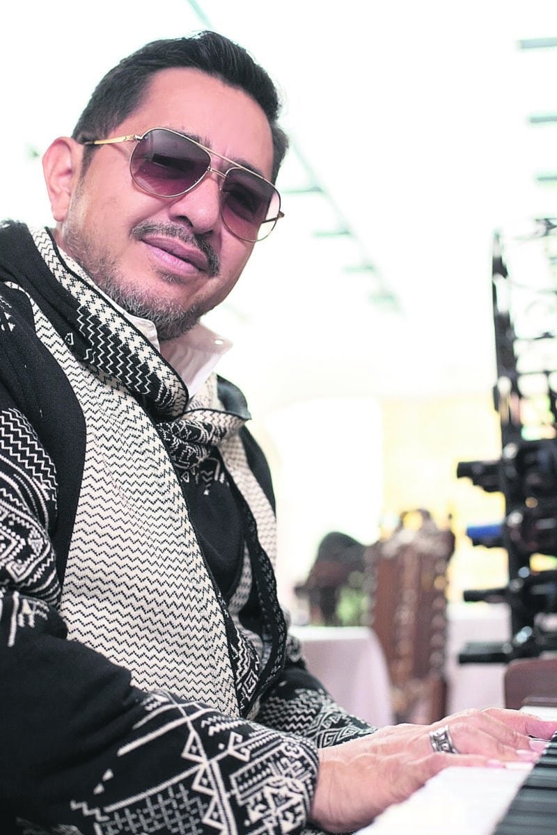 CARLOS02