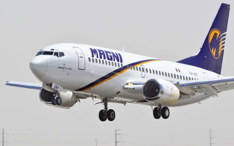 XA UNY Magnicharters Boeing 737 322 cn 24455 1752 7174568920