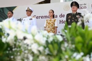 310726 CSP GRADUACION HERICA ESCUELA NAVAL MILITAR EN ALVARADO VER 4