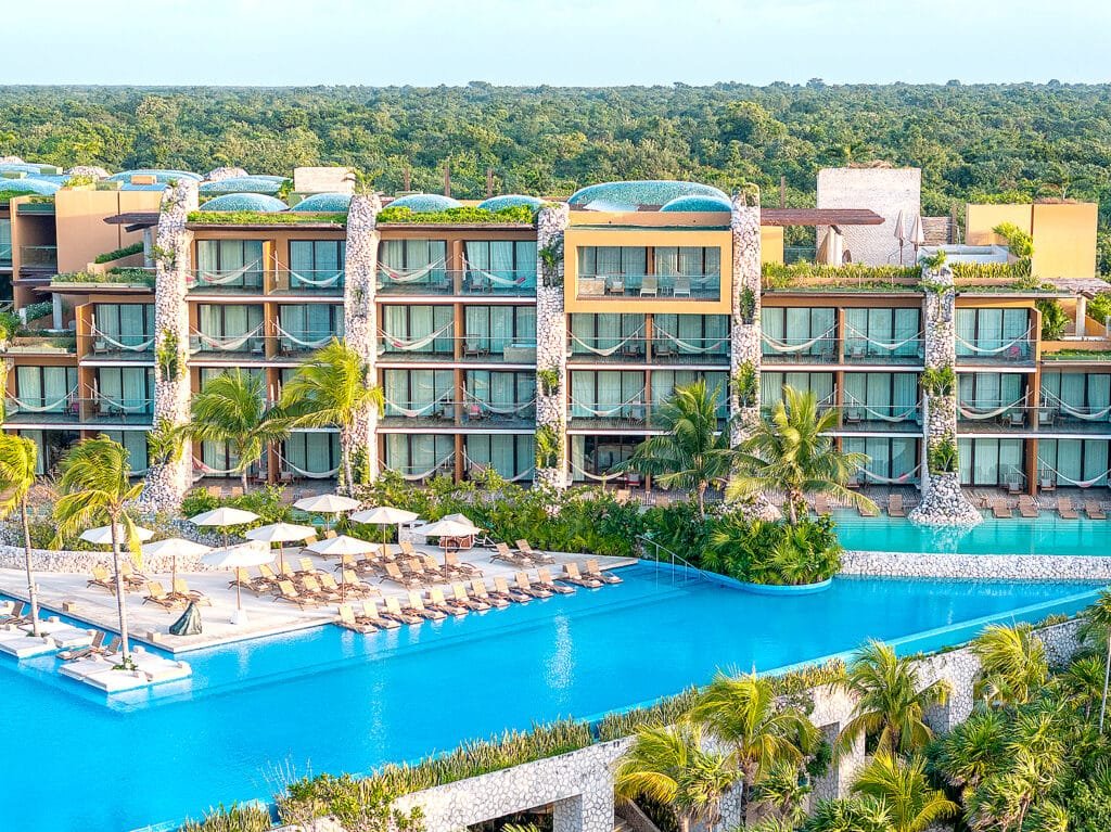 XCARET 02
