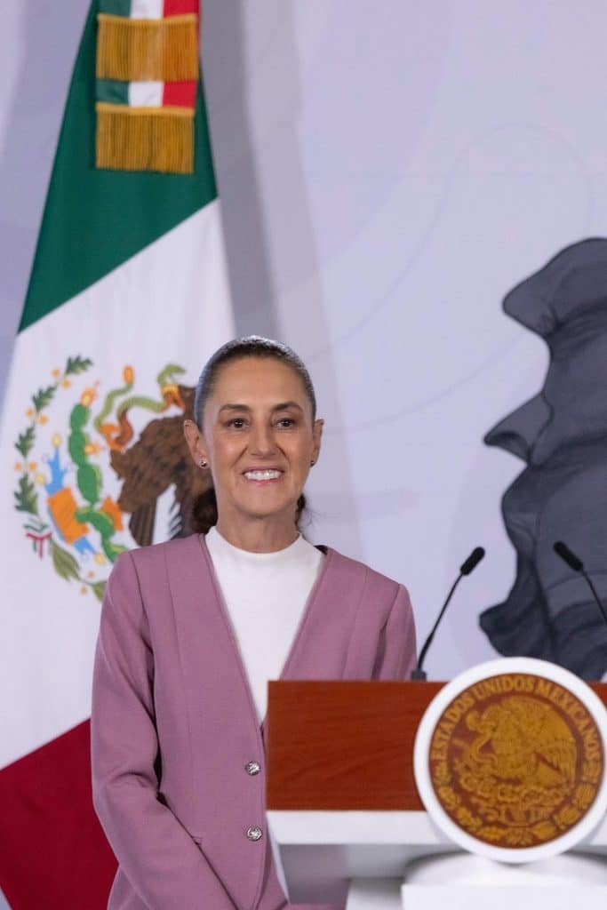 280826 CONFERENCIA MATUTINA 3