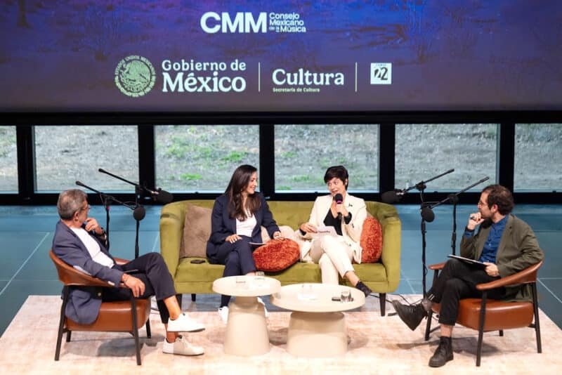 MEXICO CANTA 01