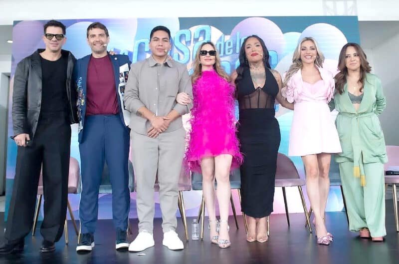FAMOSOS 01