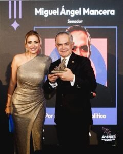 PREMIOS02